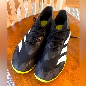 Adidas Predator Accuracy IC Indoor Soccer Shoes Black IG6271 Men's Size 10.5